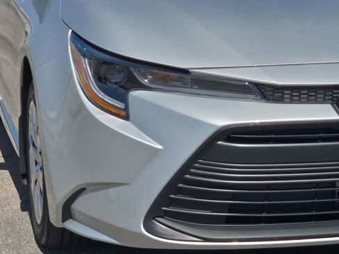 Certified 2026 Toyota Corolla LE FWD image 8