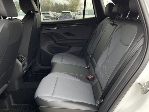 New 2026 Volkswagen Tiguan SE R-Line image 28