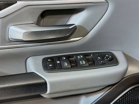 Used 2020 RAM 1500 Big Horn AWD/4WD image 19
