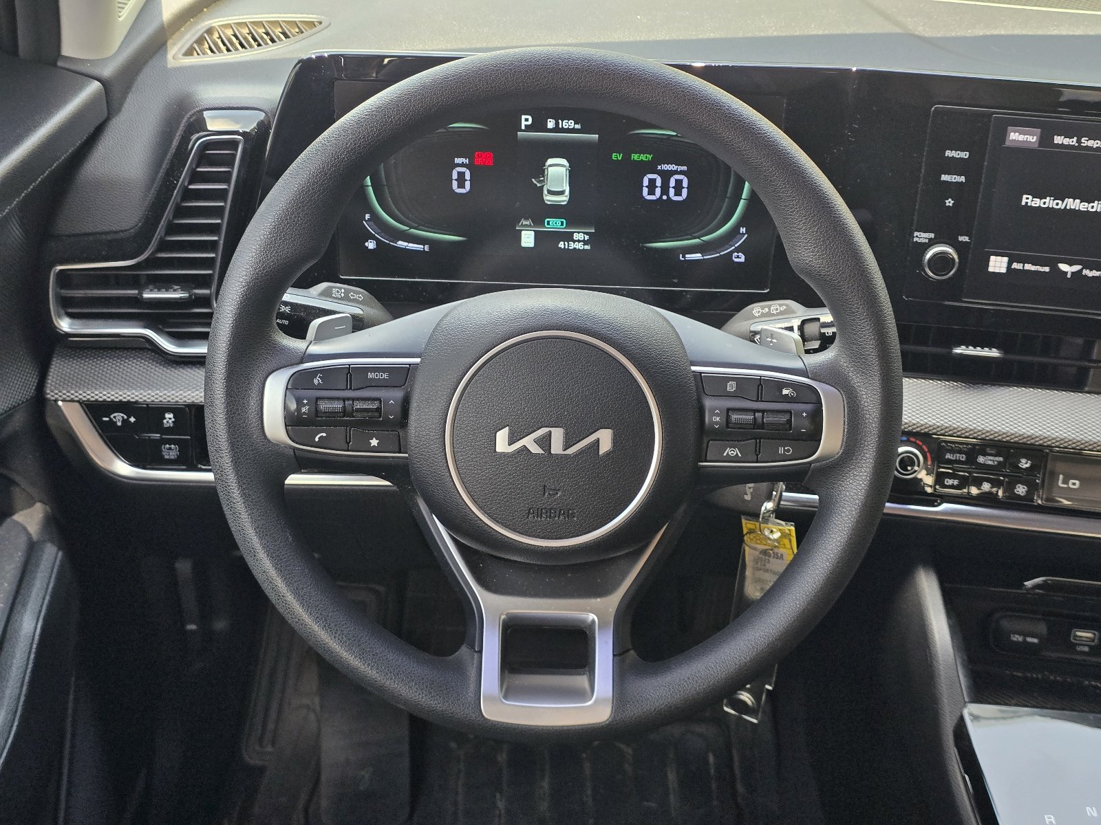 Used 2023 Kia Sportage LX AWD/4WD image 14