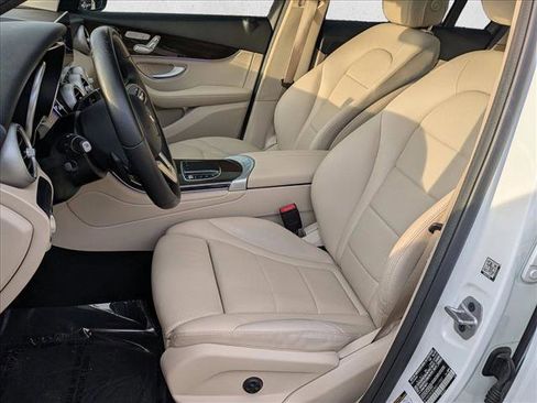 Certified 2022 Mercedes-Benz GLC 300 image 16