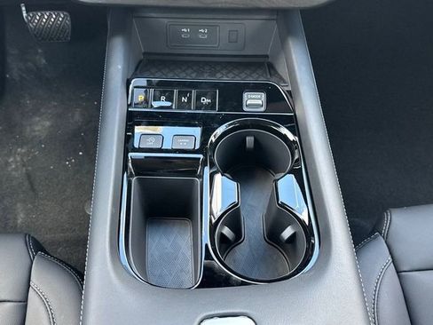 New 2025 Nissan Murano SL image 17