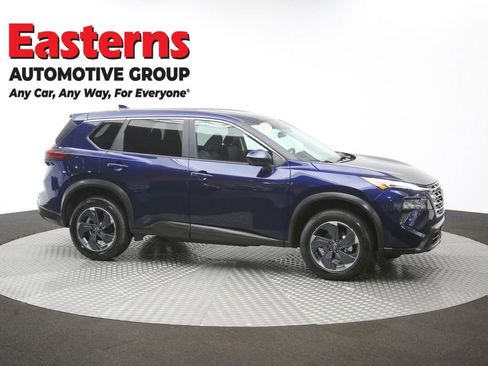 Used 2024 Nissan Rogue SV AWD/4WD image 46