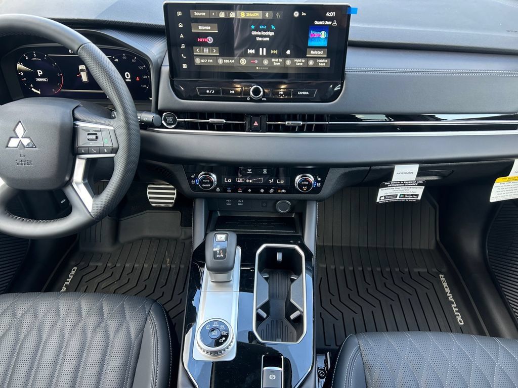New 2026 Mitsubishi Outlander SEL FWD image 11