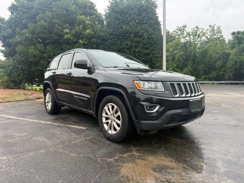 Used 2015 Jeep Grand Cherokee Laredo w/ Quick Order Package 23E AWD/4WD image 1