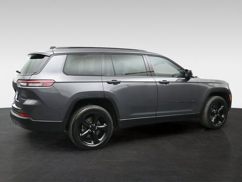 Used 2021 Jeep Grand Cherokee L Laredo AWD/4WD image 4