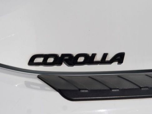Used 2022 Toyota Corolla SE image 8