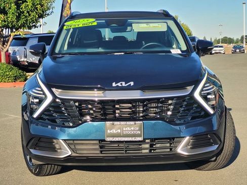 Used 2025 Kia Sportage EX w/ EX Premium Package AWD/4WD image 2