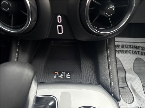 Used 2023 Chevrolet Blazer LT w/ Convenience Package image 18