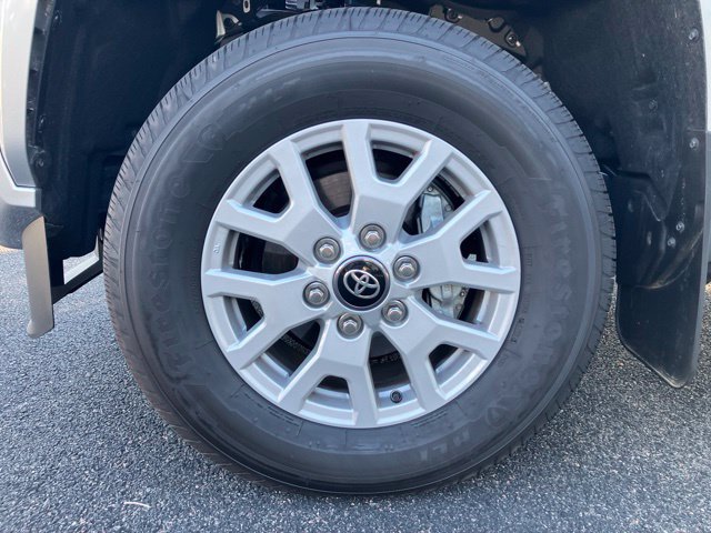 Used 2025 Toyota Tacoma SR5 AWD/4WD image 20