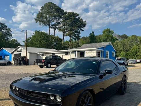 Used 2021 Dodge Challenger GT w/ Driver Convenience Group RWD image 4