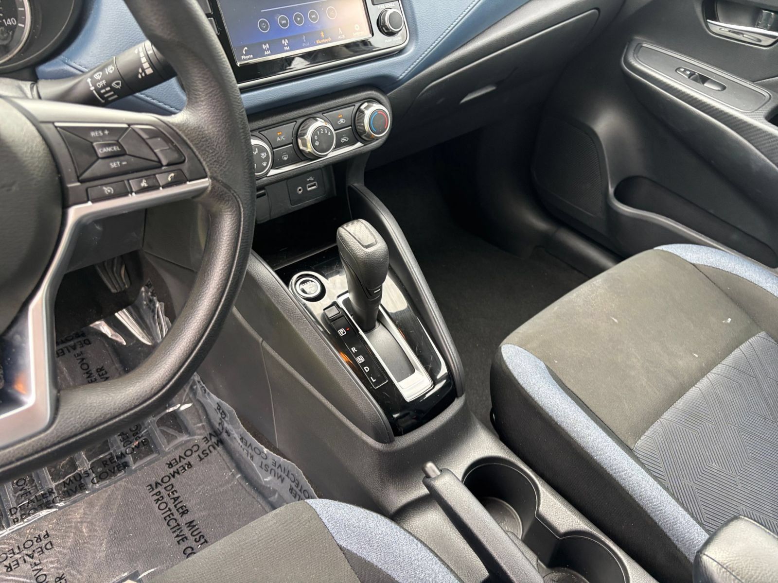 Used 2025 Nissan Versa SV FWD image 40