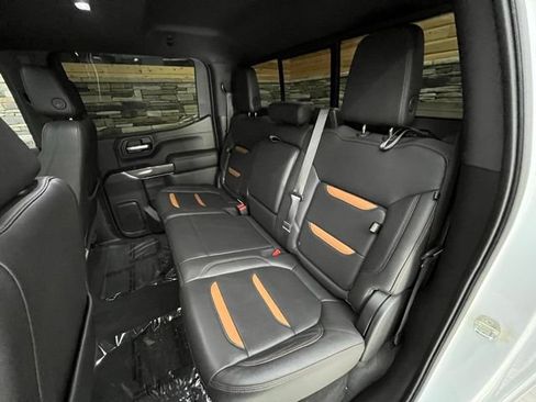 Used 2021 GMC Sierra 1500 AT4 w/ AT4 Preferred Package AWD/4WD image 37