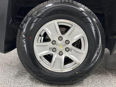 Used 2015 Chevrolet Silverado 1500 LT AWD/4WD image 7