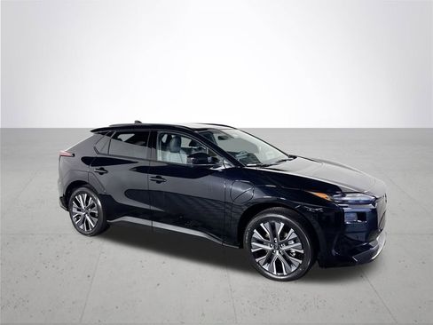 New 2026 Subaru Solterra Touring XT image 4