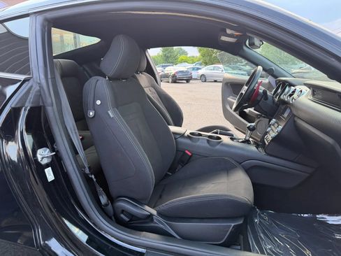 Used 2020 Ford Mustang Coupe RWD image 14