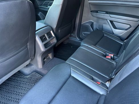 Used 2020 Volkswagen Atlas Cross Sport SEL image 9