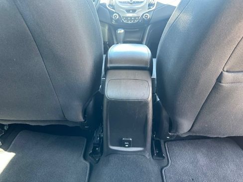 Certified 2018 Chevrolet Cruze LT w/ LT Fleet Convenience Package FWD image 25