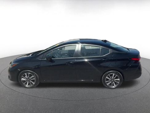 Used 2025 Nissan Versa SV FWD image 9