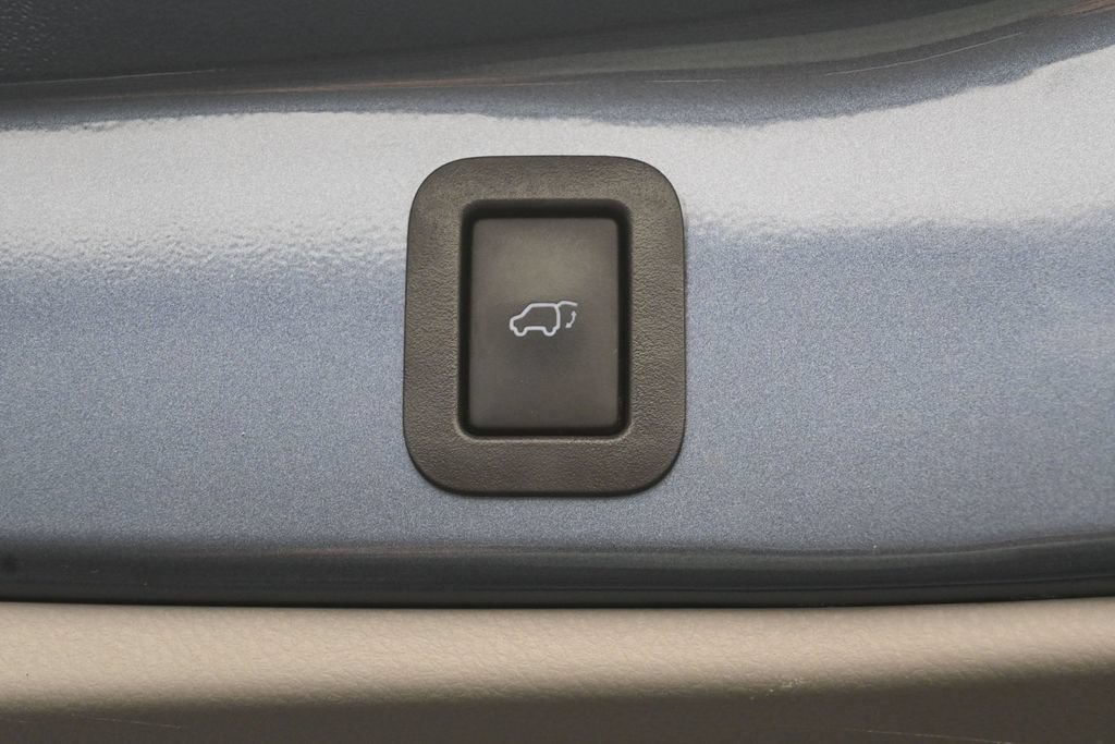 Used 2017 Toyota Highlander XLE FWD image 34