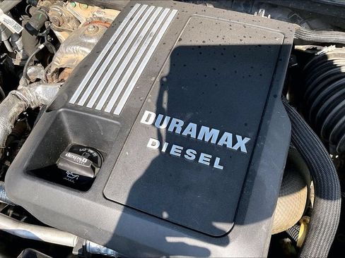 Used 2020 Chevrolet Silverado 1500 RST AWD/4WD image 35