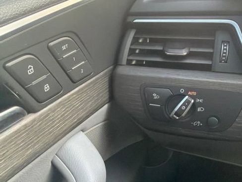 Used 2018 Audi A4 2.0T Premium Plus AWD/4WD image 6