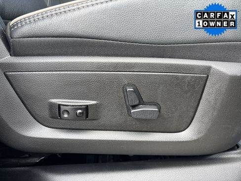 Used 2020 RAM 3500 Laramie w/ Night Edition image 28