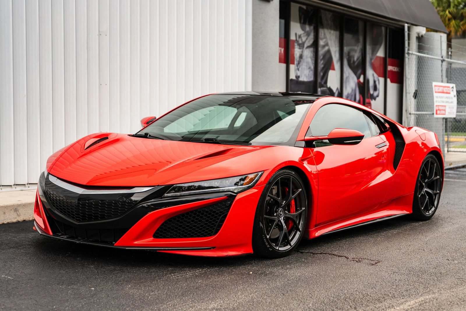 Used 2017 Acura NSX AWD/4WD image 3