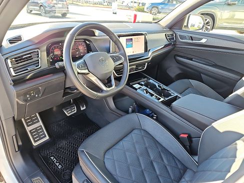 Certified 2025 Volkswagen Atlas Cross Sport SEL Premium R-Line image 12