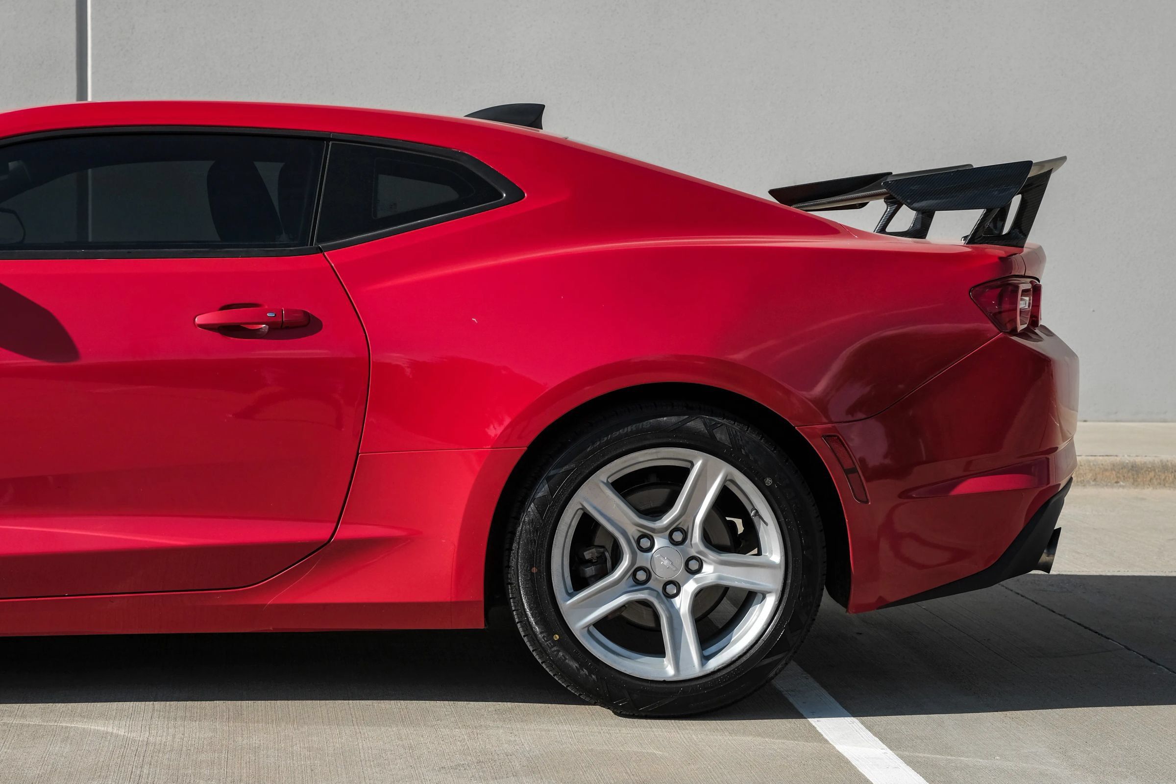 Used 2020 Chevrolet Camaro LT RWD image 12