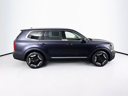 New 2025 Kia Telluride S image 4
