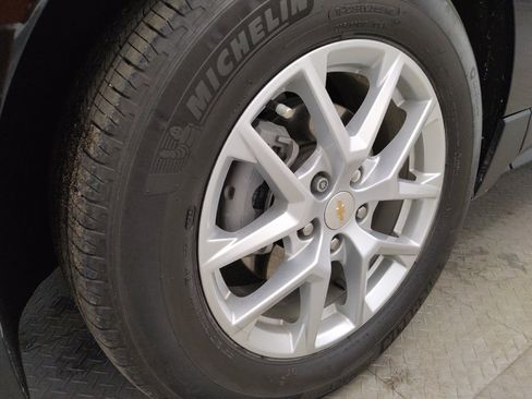 Used 2024 Chevrolet Equinox LS FWD image 31