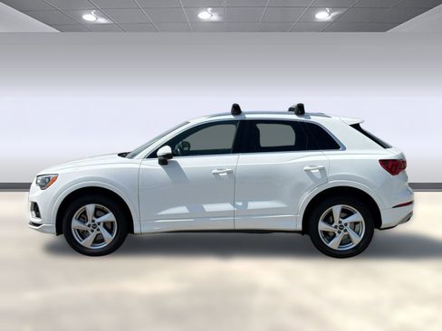 Used 2021 Audi Q3 2.0T Premium AWD/4WD image 2