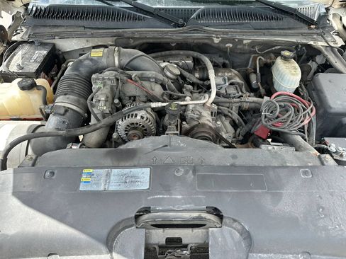 Used 2007 Chevrolet Silverado 2500 LT w/ Heavy-Duty Power Package AWD/4WD image 19