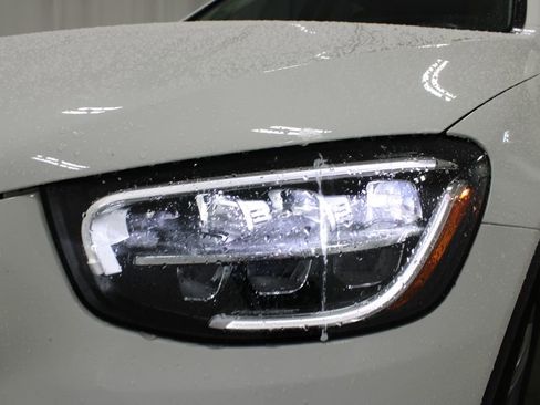 Used 2022 Mercedes-Benz GLC 300 4MATIC image 13