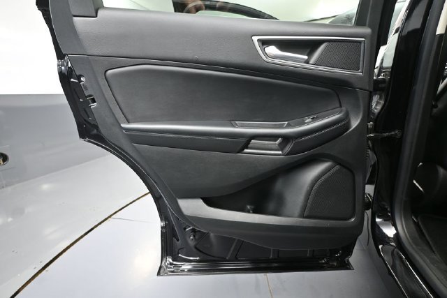 Used 2022 Ford Edge SEL AWD/4WD image 28