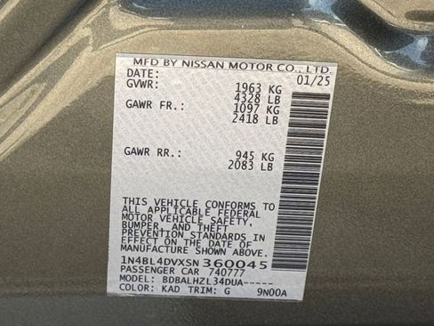 Used 2025 Nissan Altima 2.5 SV FWD image 30