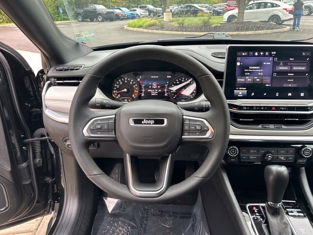 Used 2024 Jeep Compass Limited AWD/4WD image 21