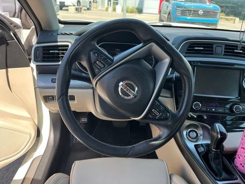 Used 2017 Nissan Maxima 3.5 SL FWD image 8