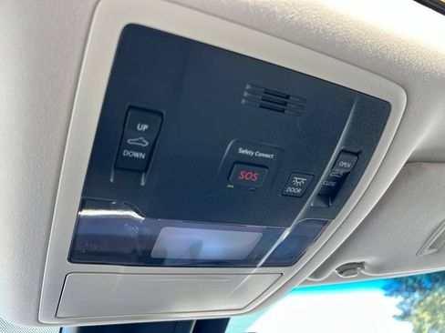 Used 2018 Lexus RX 350L FWD w/ Premium Package image 40