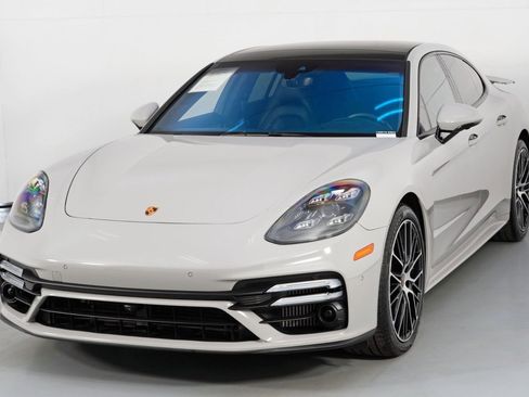 Used 2022 Porsche Panamera Turbo S w/ Premium Package image 54