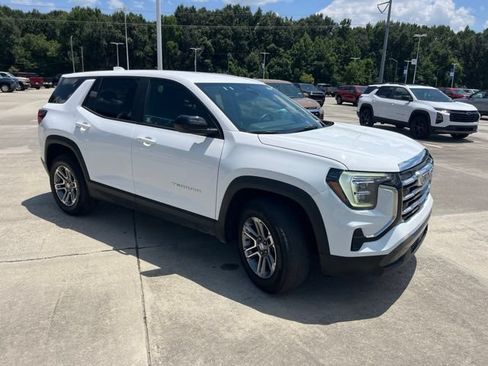 Used 2025 GMC Terrain Elevation AWD/4WD image 10