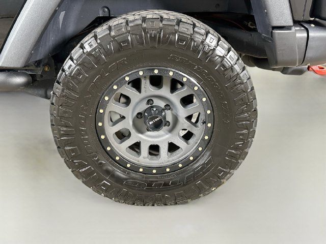 Used 2018 Jeep Wrangler Rubicon w/ Power Convenience Group AWD/4WD image 25