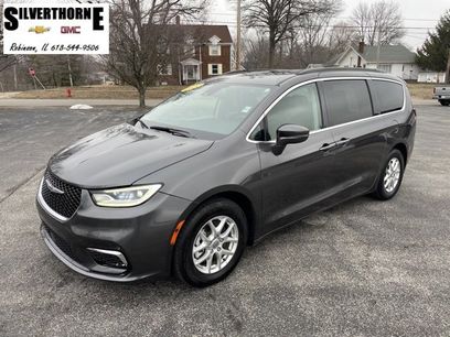 Used 2022 Chrysler Pacifica Touring-L