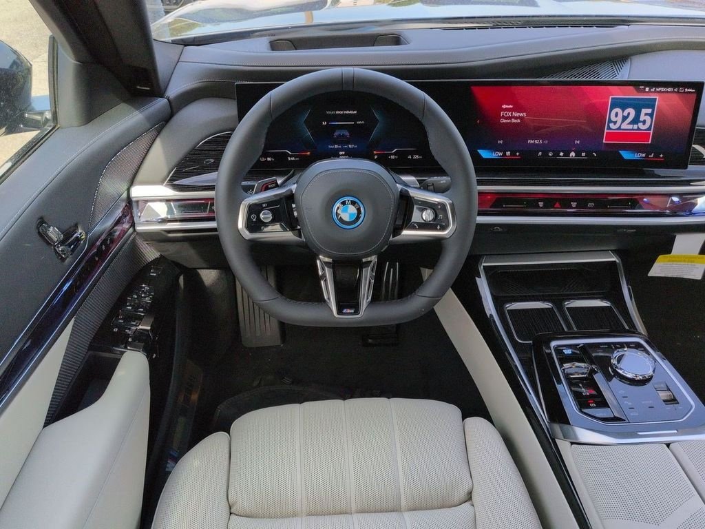 New 2026 BMW i7 xDrive60 AWD/4WD image 15