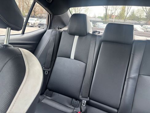 Used 2025 Toyota Camry SE image 37