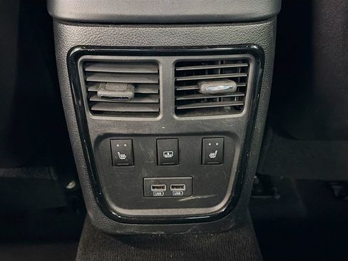 Used 2023 Chrysler 300 S w/ Comfort Group RWD image 26