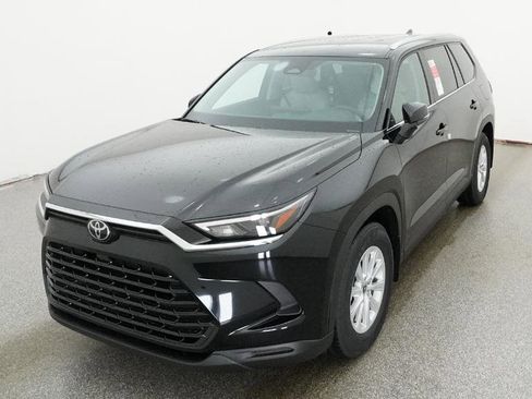 New 2026 Toyota Grand Highlander XLE image 3