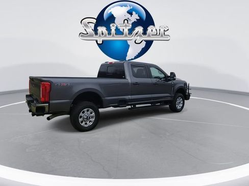Used 2024 Ford F350 XLT image 9