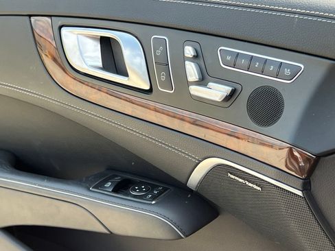 Used 2014 Mercedes-Benz SL 550 image 40